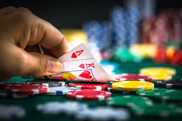 What Influences Player Choices at online casino Singapore